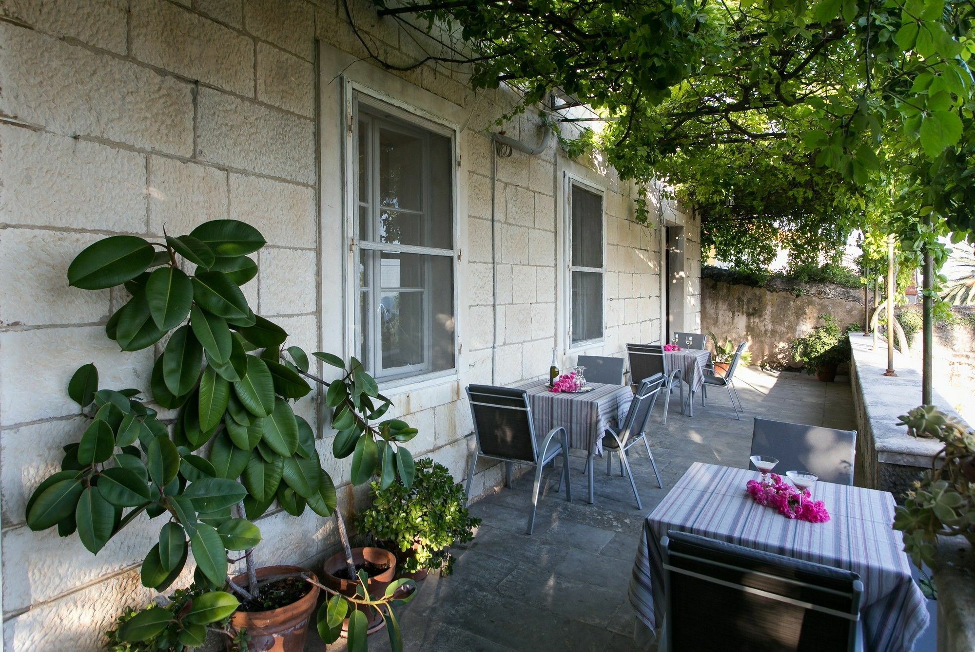 Iveta Apartman